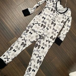 Lord and Taylor Bow PJ Set